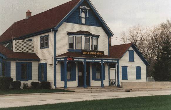 Silver Spring House , Milwaukee