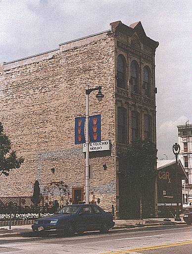 Cafe Vecchio Mondo , Milwaukee