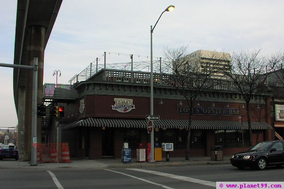 Tom's Oyster Bar , Detroit