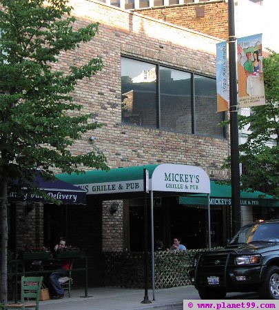 Mickey's Grill and Pub , Chicago
