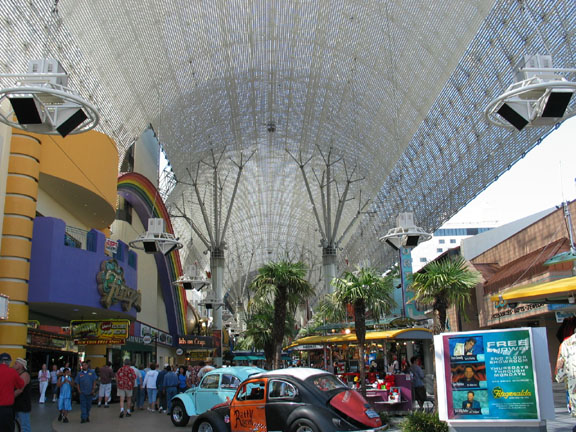 Fremont Street Experience , Las Vegas