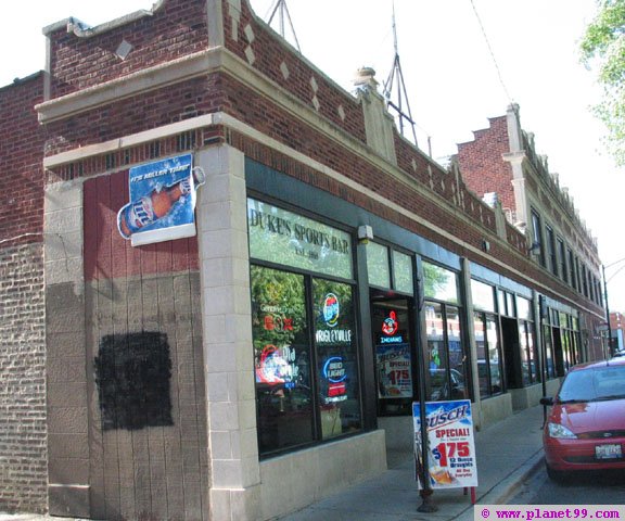 Dukes Sports Bar , Chicago