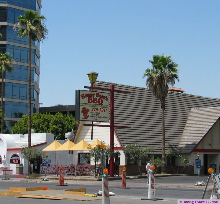 Honey Bear's BBQ , Phoenix