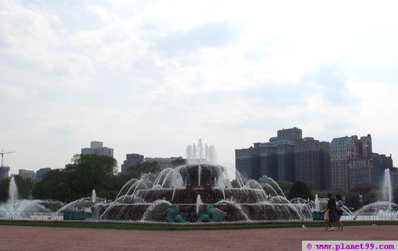 Buckingham Fountain , Chicago