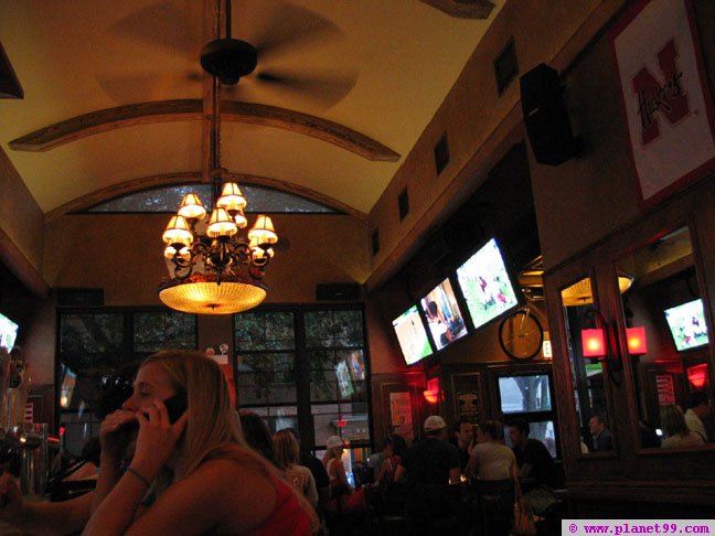 Kirkwood Bar and Grill , Chicago