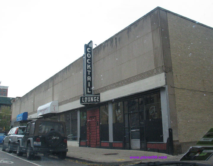 Cove Bar and Lounge , Chicago