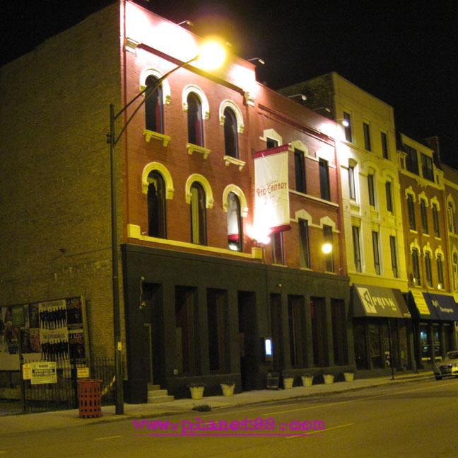 Red Canary  , Chicago