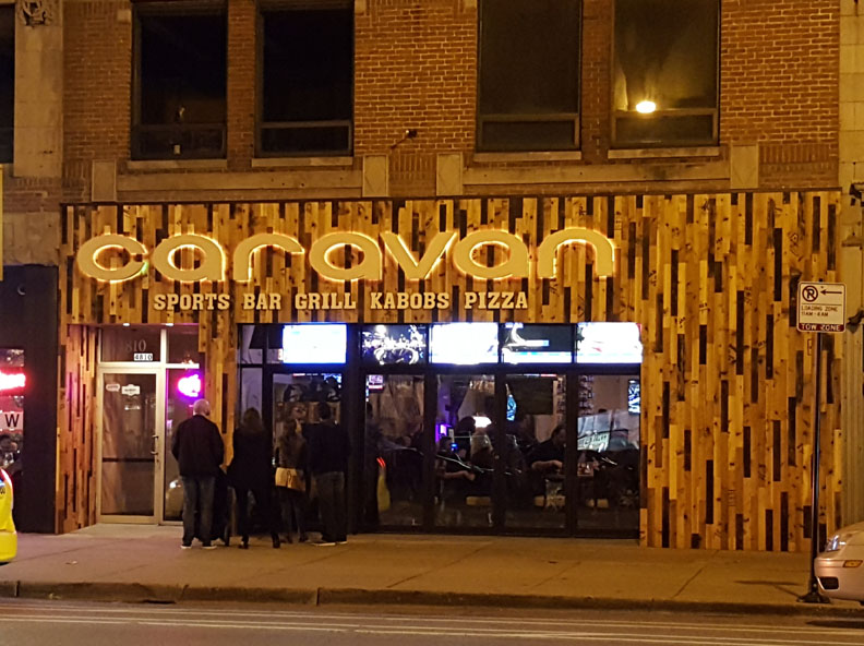 Caravan Sports Bar and Grill , Chicago