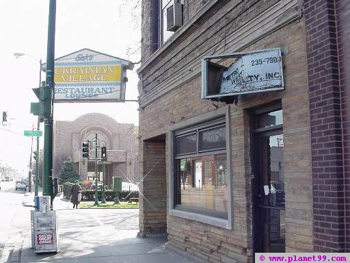 Chicago : Sak's Ukrainian Village (closed) with photo! via Planet99