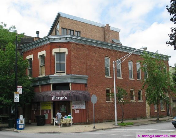 Marge's Pub , Chicago