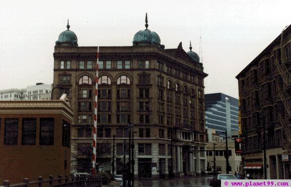 Germania Building , Milwaukee