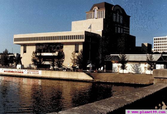 Marcus Center , Milwaukee