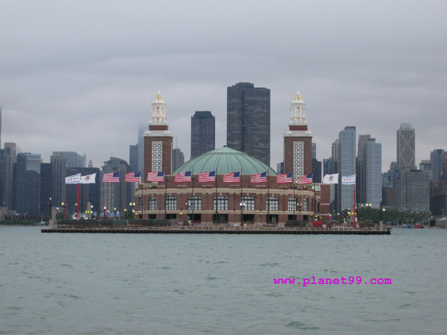 Navy Pier , Chicago