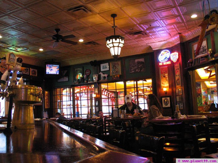 Charlie's Ale House , Chicago